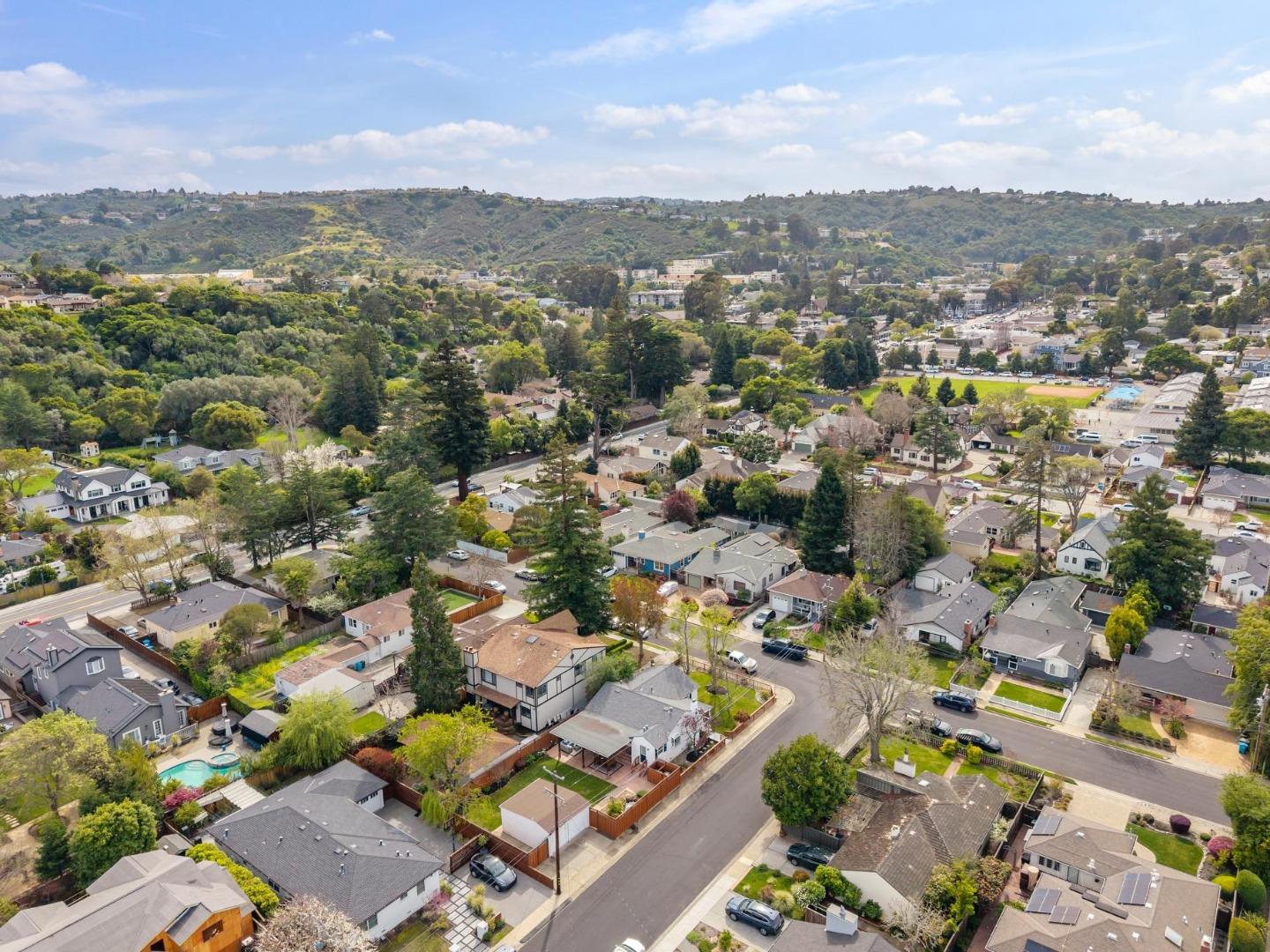 Detail Gallery Image 26 of 27 For 901 Chevy St, Belmont,  CA 94002 - 3 Beds | 2 Baths