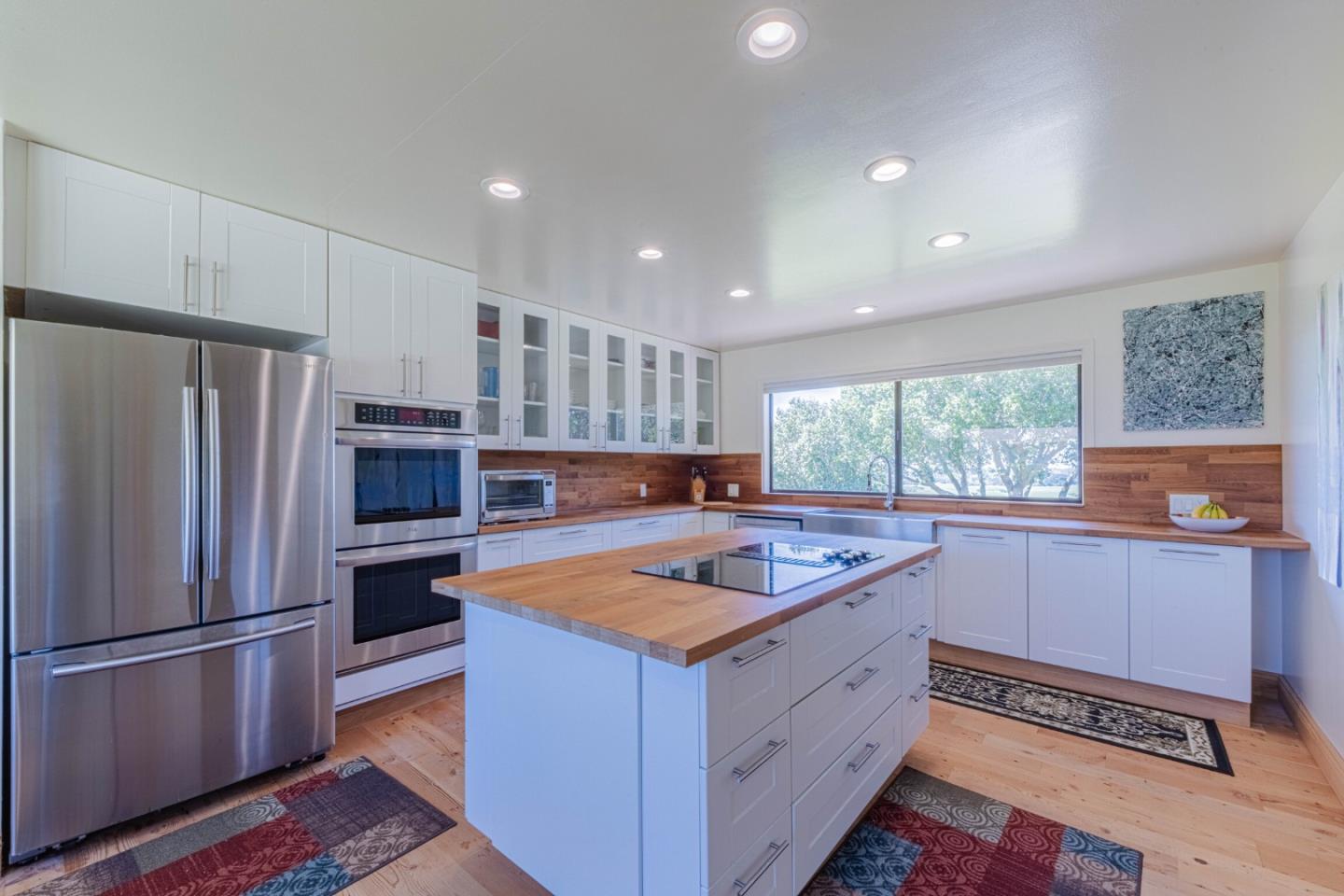 Detail Gallery Image 18 of 39 For 169 Old Stage Rd, Salinas,  CA 93908 - 3 Beds | 2/1 Baths