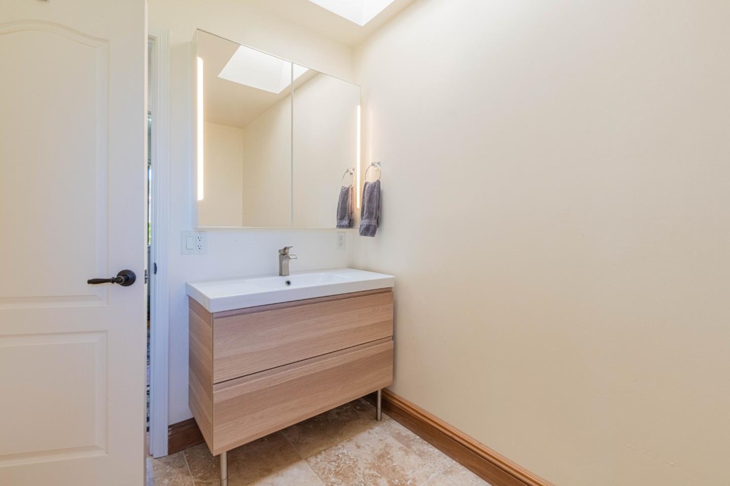 Detail Gallery Image 22 of 39 For 169 Old Stage Rd, Salinas,  CA 93908 - 3 Beds | 2/1 Baths