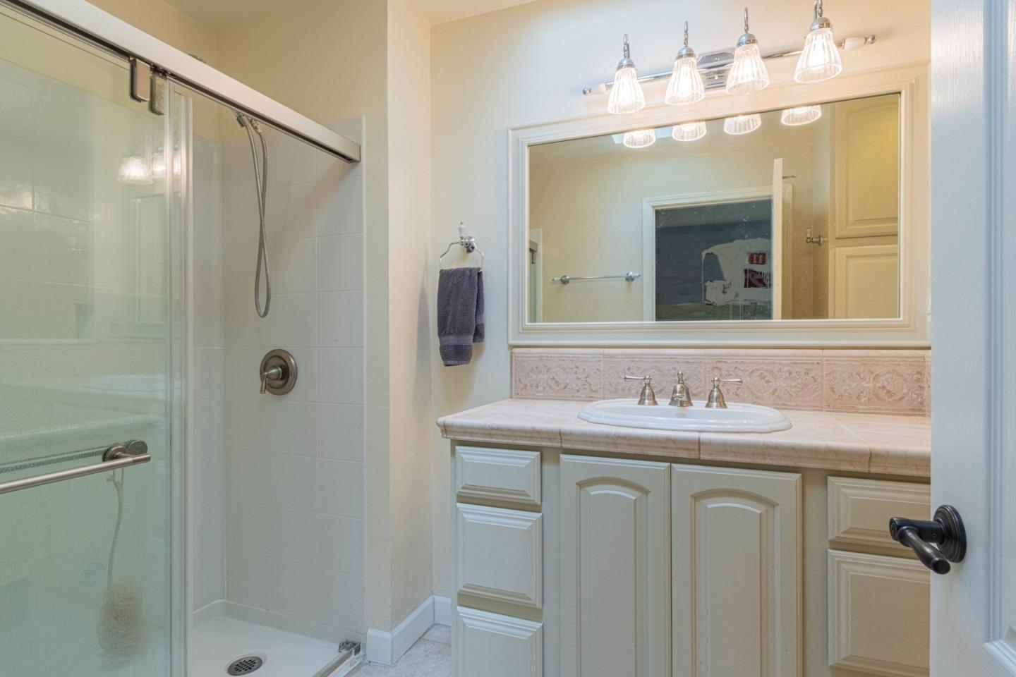 Detail Gallery Image 35 of 39 For 169 Old Stage Rd, Salinas,  CA 93908 - 3 Beds | 2/1 Baths