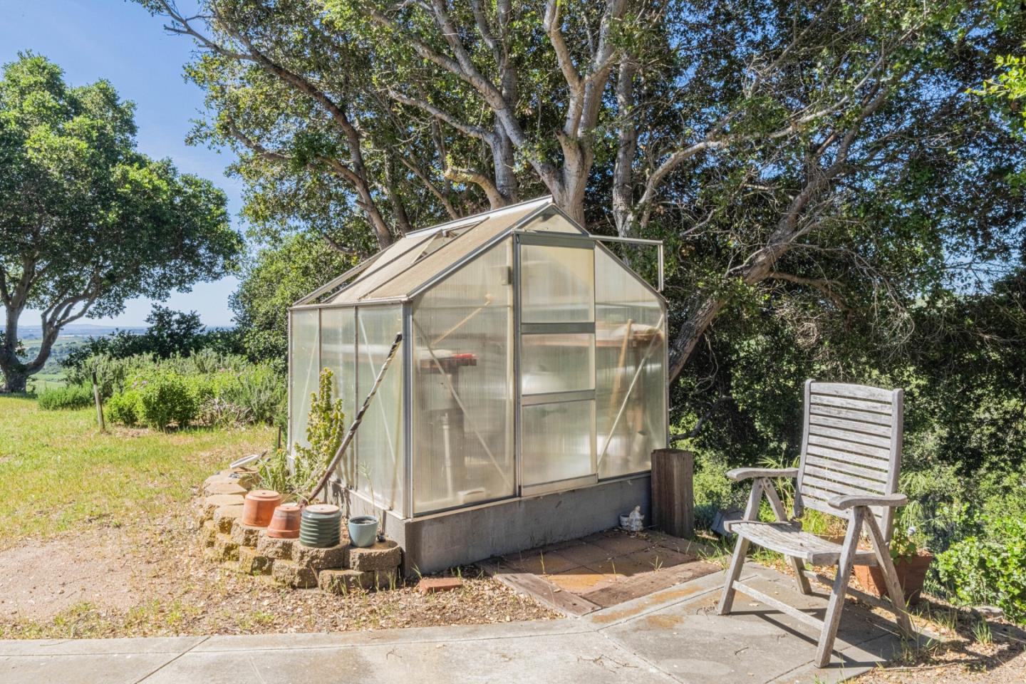 Detail Gallery Image 39 of 39 For 169 Old Stage Rd, Salinas,  CA 93908 - 3 Beds | 2/1 Baths