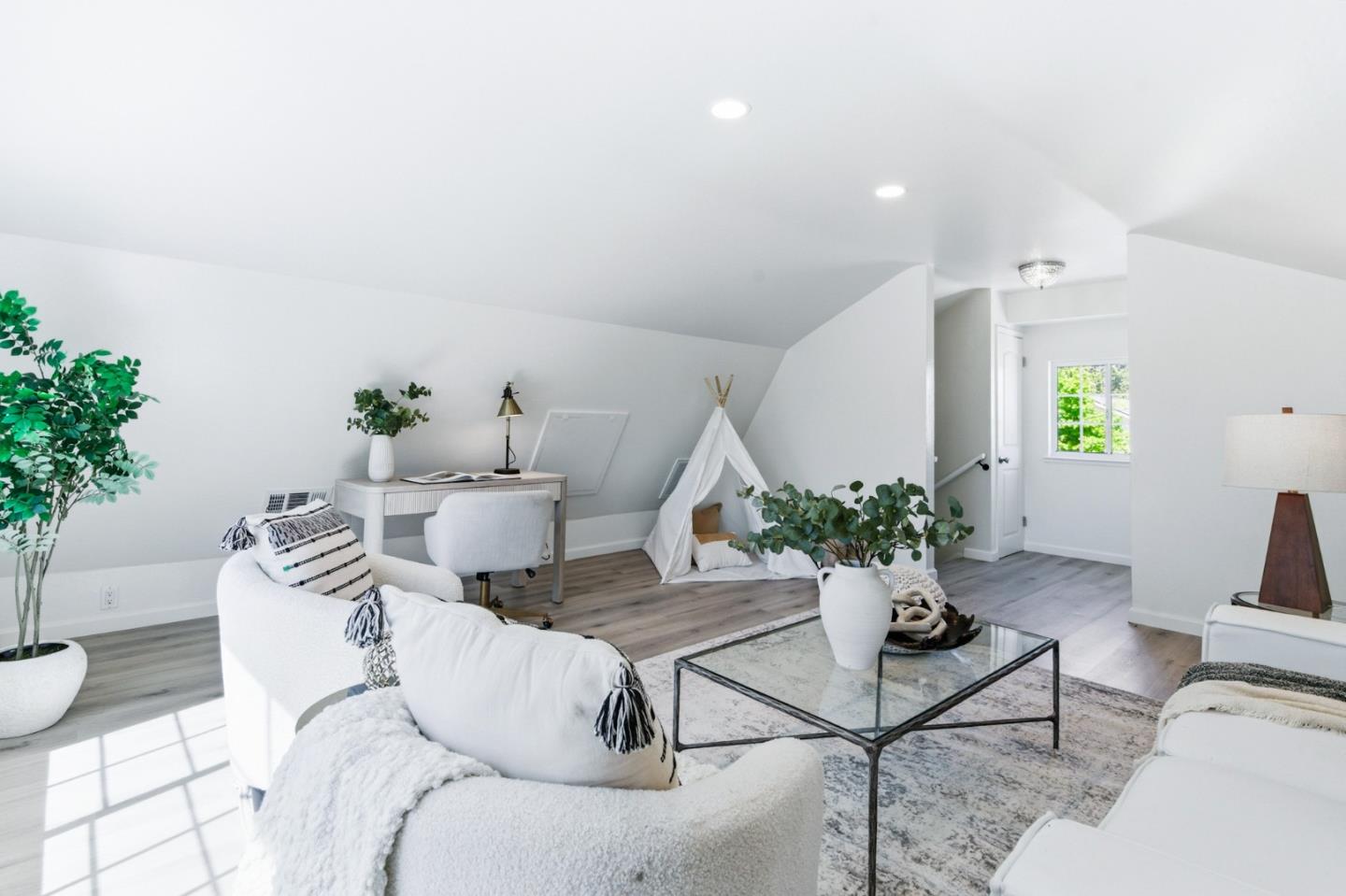 Detail Gallery Image 31 of 70 For 3417 Cooper Dr, Santa Clara,  CA 95051 - 4 Beds | 2/1 Baths