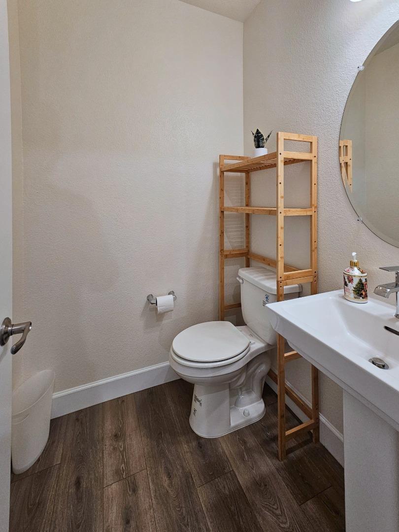 Detail Gallery Image 10 of 22 For 1746 Pedrozzi Cmn, Livermore,  CA 94551 - 4 Beds | 3/1 Baths