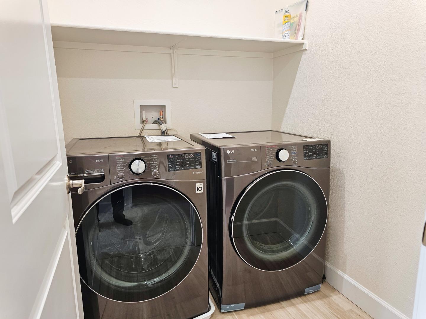 Detail Gallery Image 17 of 22 For 1746 Pedrozzi Cmn, Livermore,  CA 94551 - 4 Beds | 3/1 Baths