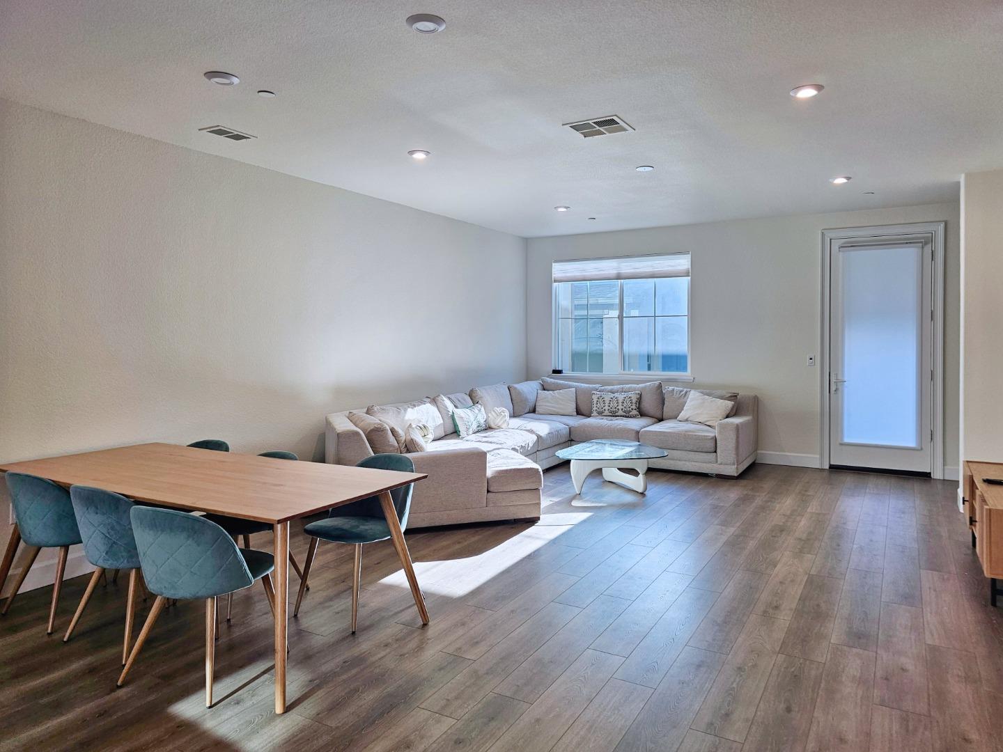 Detail Gallery Image 3 of 22 For 1746 Pedrozzi Cmn, Livermore,  CA 94551 - 4 Beds | 3/1 Baths