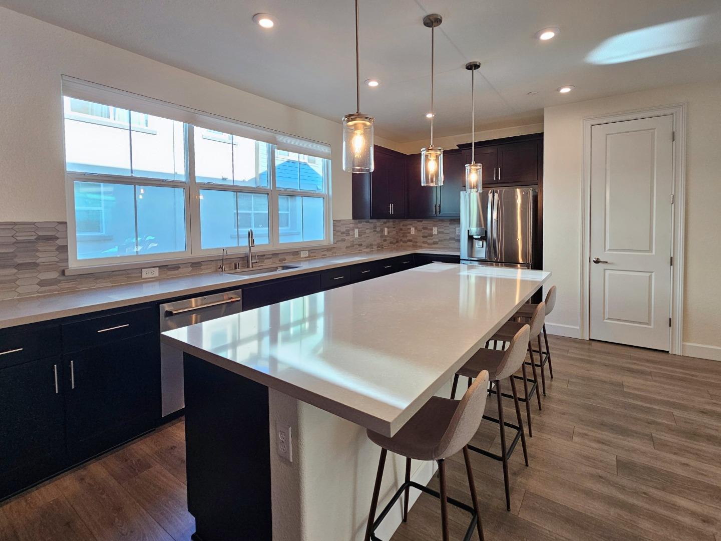 Detail Gallery Image 5 of 22 For 1746 Pedrozzi Cmn, Livermore,  CA 94551 - 4 Beds | 3/1 Baths