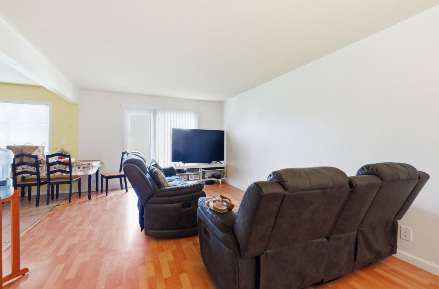 Detail Gallery Image 20 of 24 For 1303-05 Danube Way, San Jose,  CA 95116 - – Beds | – Baths