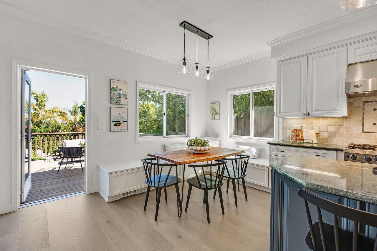 Detail Gallery Image 12 of 43 For 731 Lakemead Way, Redwood City,  CA 94062 - 4 Beds | 2/1 Baths