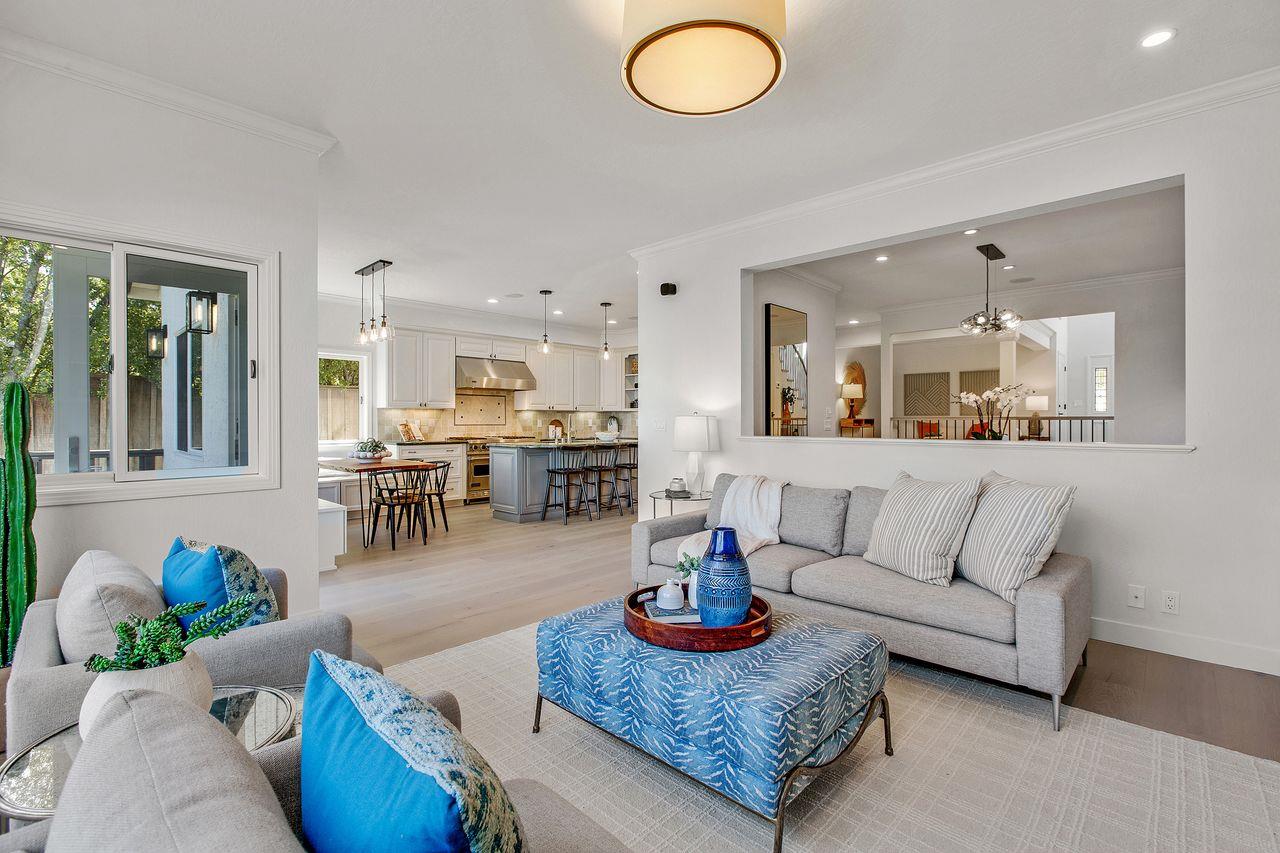 Detail Gallery Image 16 of 43 For 731 Lakemead Way, Redwood City,  CA 94062 - 4 Beds | 2/1 Baths