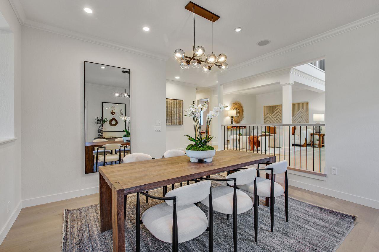 Detail Gallery Image 18 of 43 For 731 Lakemead Way, Redwood City,  CA 94062 - 4 Beds | 2/1 Baths