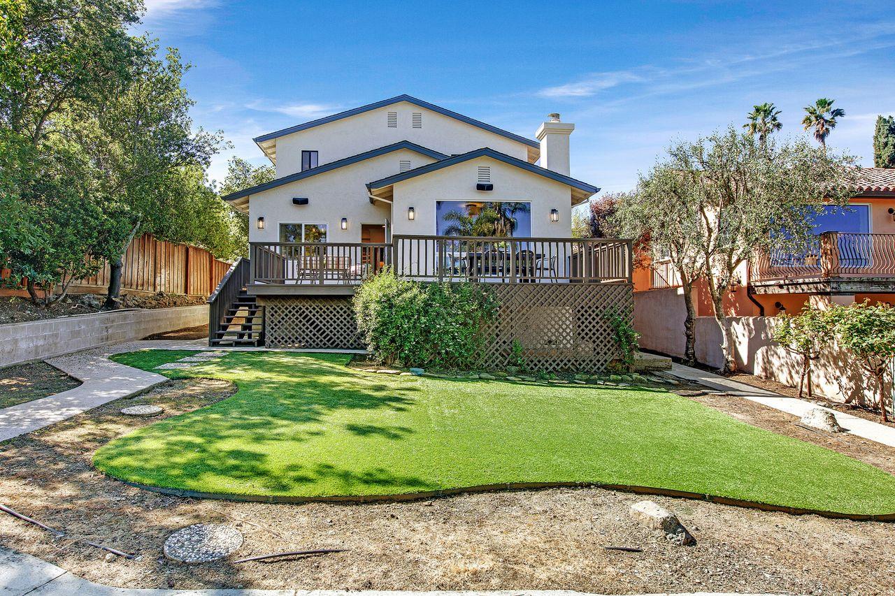 Detail Gallery Image 37 of 43 For 731 Lakemead Way, Redwood City,  CA 94062 - 4 Beds | 2/1 Baths