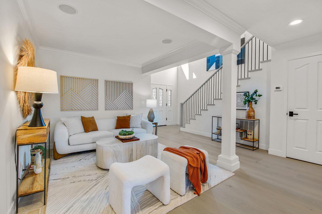 Detail Gallery Image 5 of 43 For 731 Lakemead Way, Redwood City,  CA 94062 - 4 Beds | 2/1 Baths