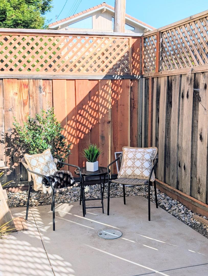 Detail Gallery Image 41 of 60 For 1576 Heritage Ln, Santa Cruz,  CA 95062 - 4 Beds | 3/1 Baths