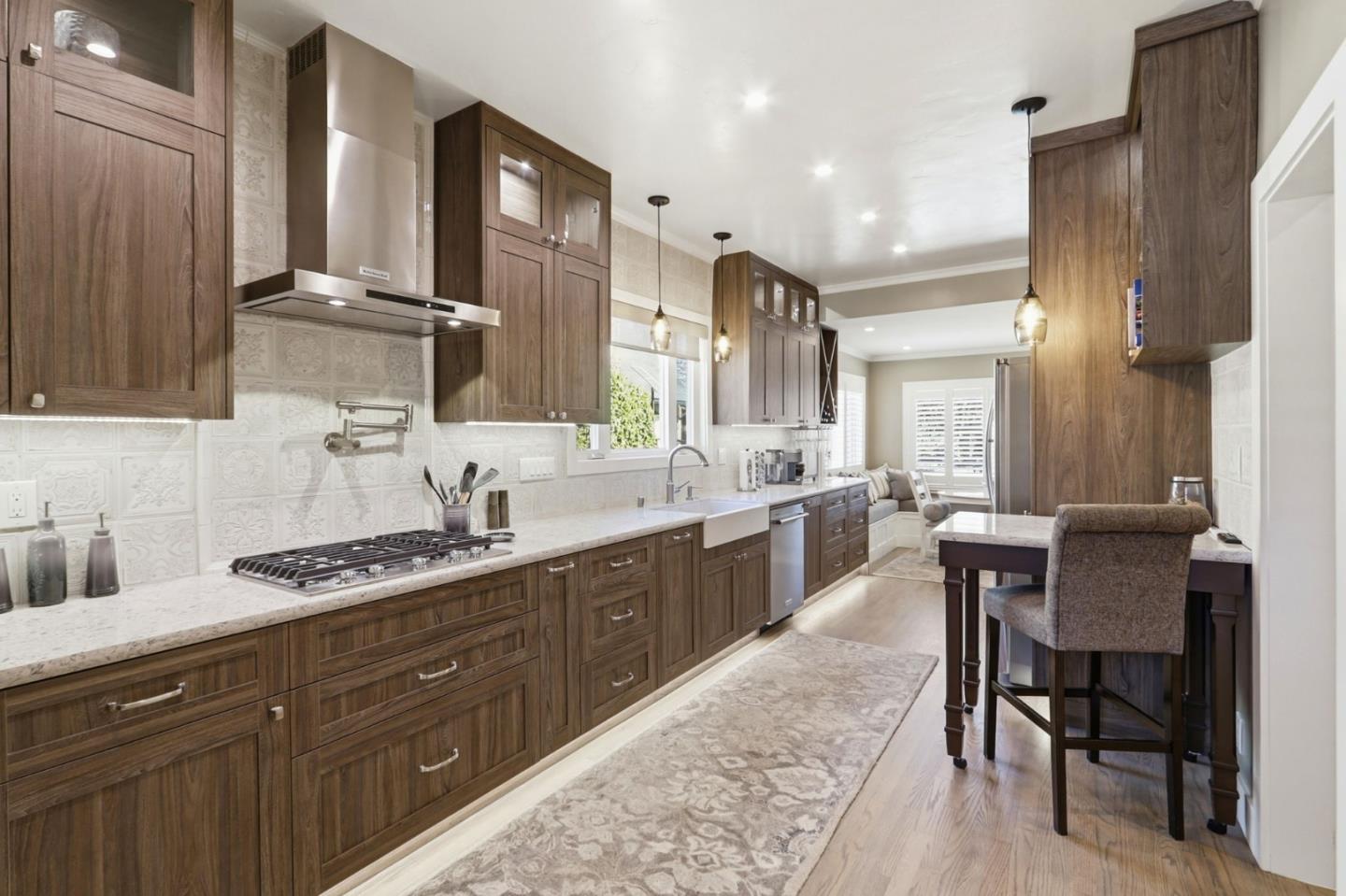 Detail Gallery Image 14 of 72 For 911 Michigan Ave, San Jose,  CA 95125 - 3 Beds | 3 Baths