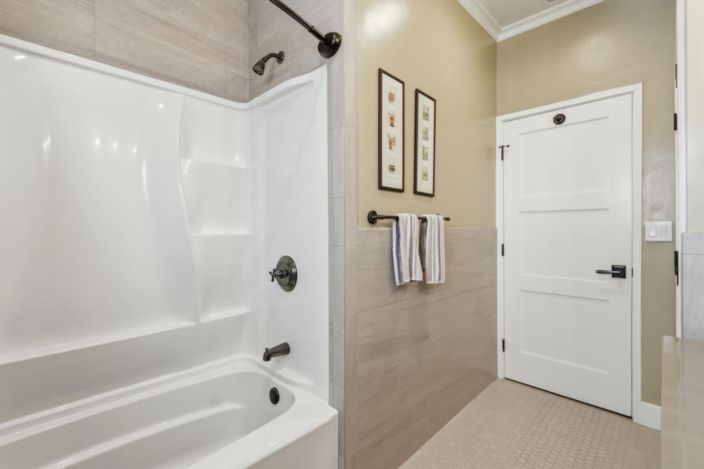 Detail Gallery Image 37 of 72 For 911 Michigan Ave, San Jose,  CA 95125 - 3 Beds | 3 Baths