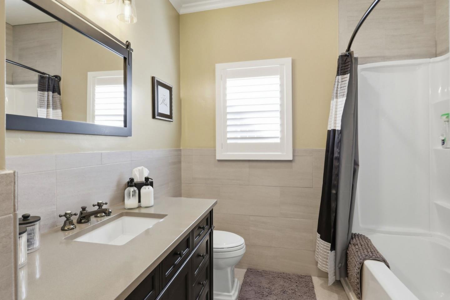 Detail Gallery Image 38 of 72 For 911 Michigan Ave, San Jose,  CA 95125 - 3 Beds | 3 Baths