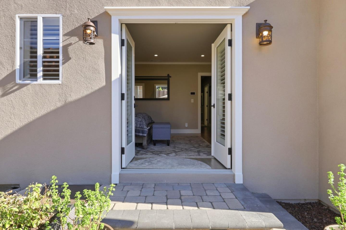 Detail Gallery Image 44 of 72 For 911 Michigan Ave, San Jose,  CA 95125 - 3 Beds | 3 Baths