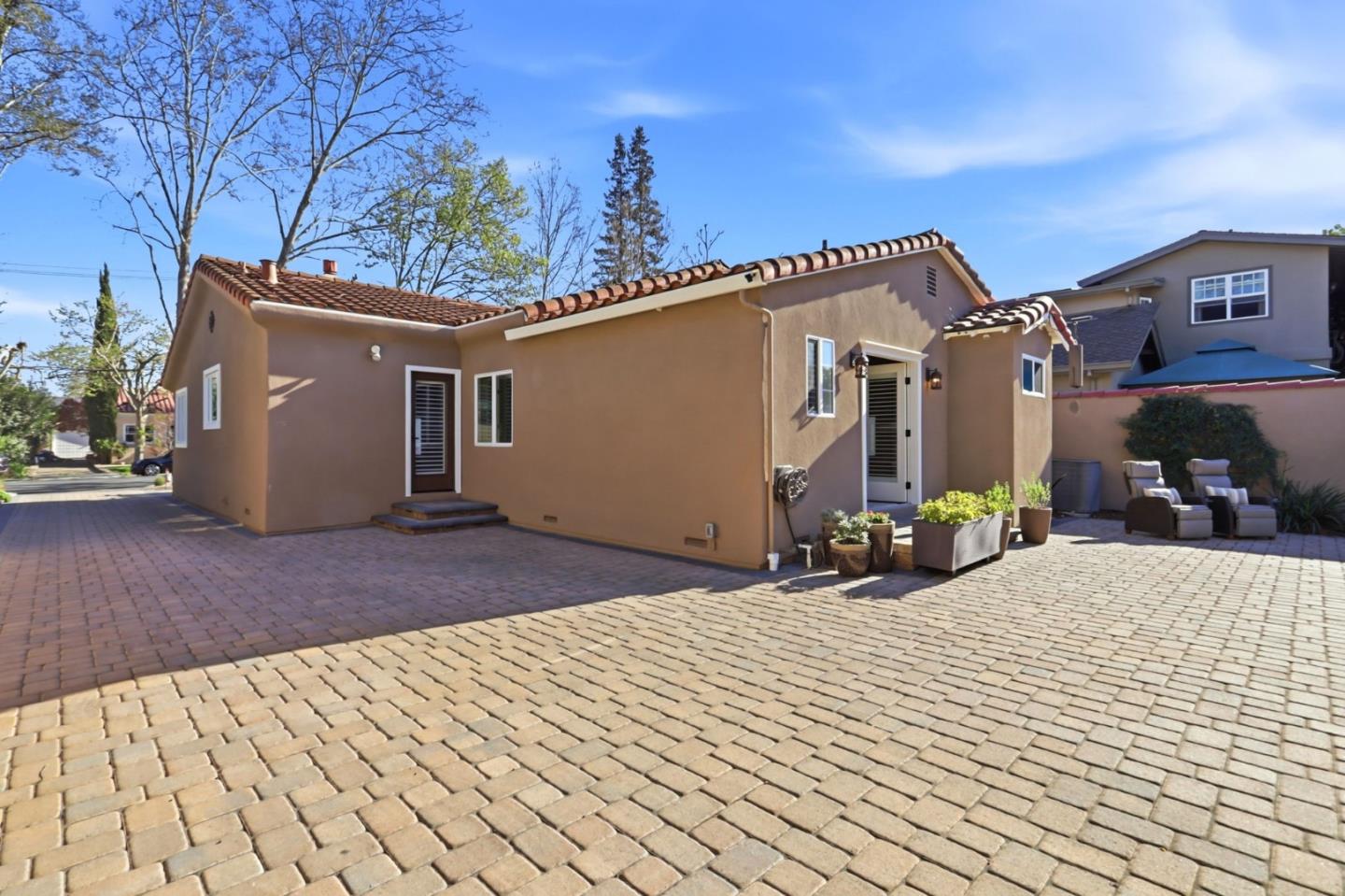 Detail Gallery Image 50 of 72 For 911 Michigan Ave, San Jose,  CA 95125 - 3 Beds | 3 Baths