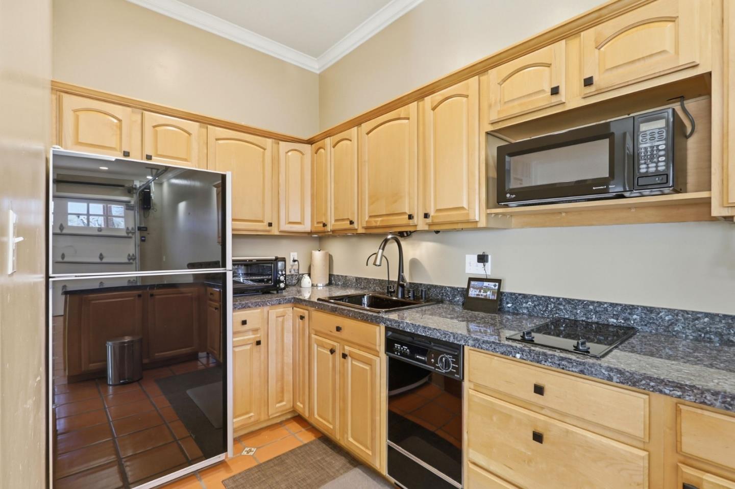 Detail Gallery Image 58 of 72 For 911 Michigan Ave, San Jose,  CA 95125 - 3 Beds | 3 Baths