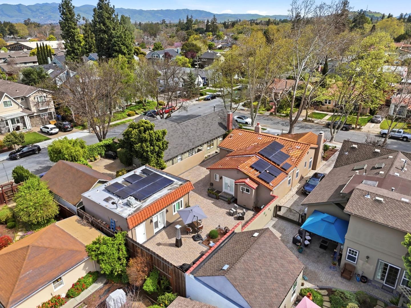 Detail Gallery Image 69 of 72 For 911 Michigan Ave, San Jose,  CA 95125 - 3 Beds | 3 Baths