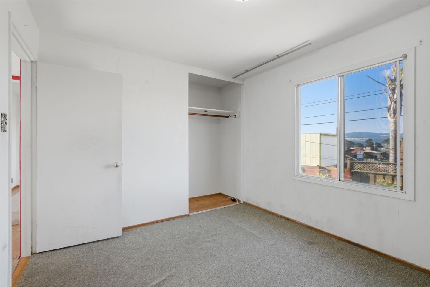 Detail Gallery Image 11 of 24 For 1709 Hillside Blvd, South San Francisco,  CA 94080 - 3 Beds | 2 Baths