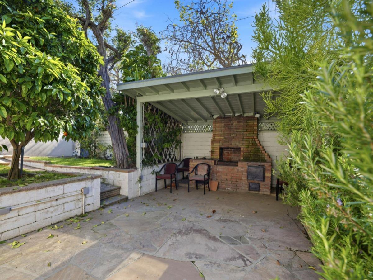 Detail Gallery Image 26 of 27 For 10537 Rochester Ave, Los Angeles,  CA 90024 - 3 Beds | 2 Baths