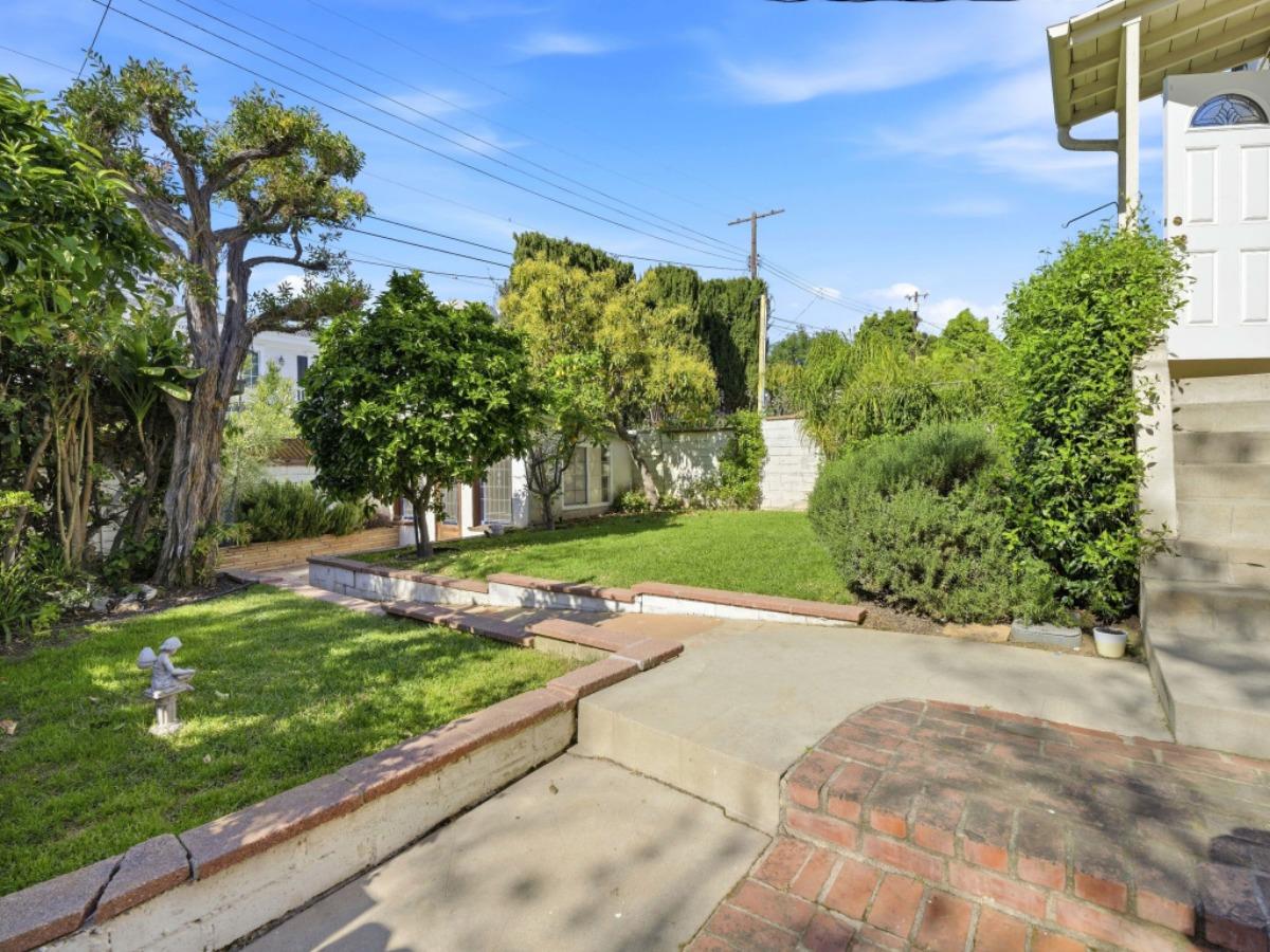 Detail Gallery Image 27 of 27 For 10537 Rochester Ave, Los Angeles,  CA 90024 - 3 Beds | 2 Baths