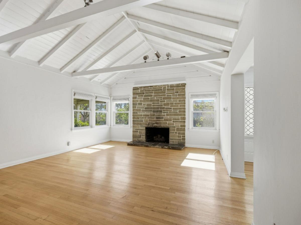 Detail Gallery Image 6 of 27 For 10537 Rochester Ave, Los Angeles,  CA 90024 - 3 Beds | 2 Baths