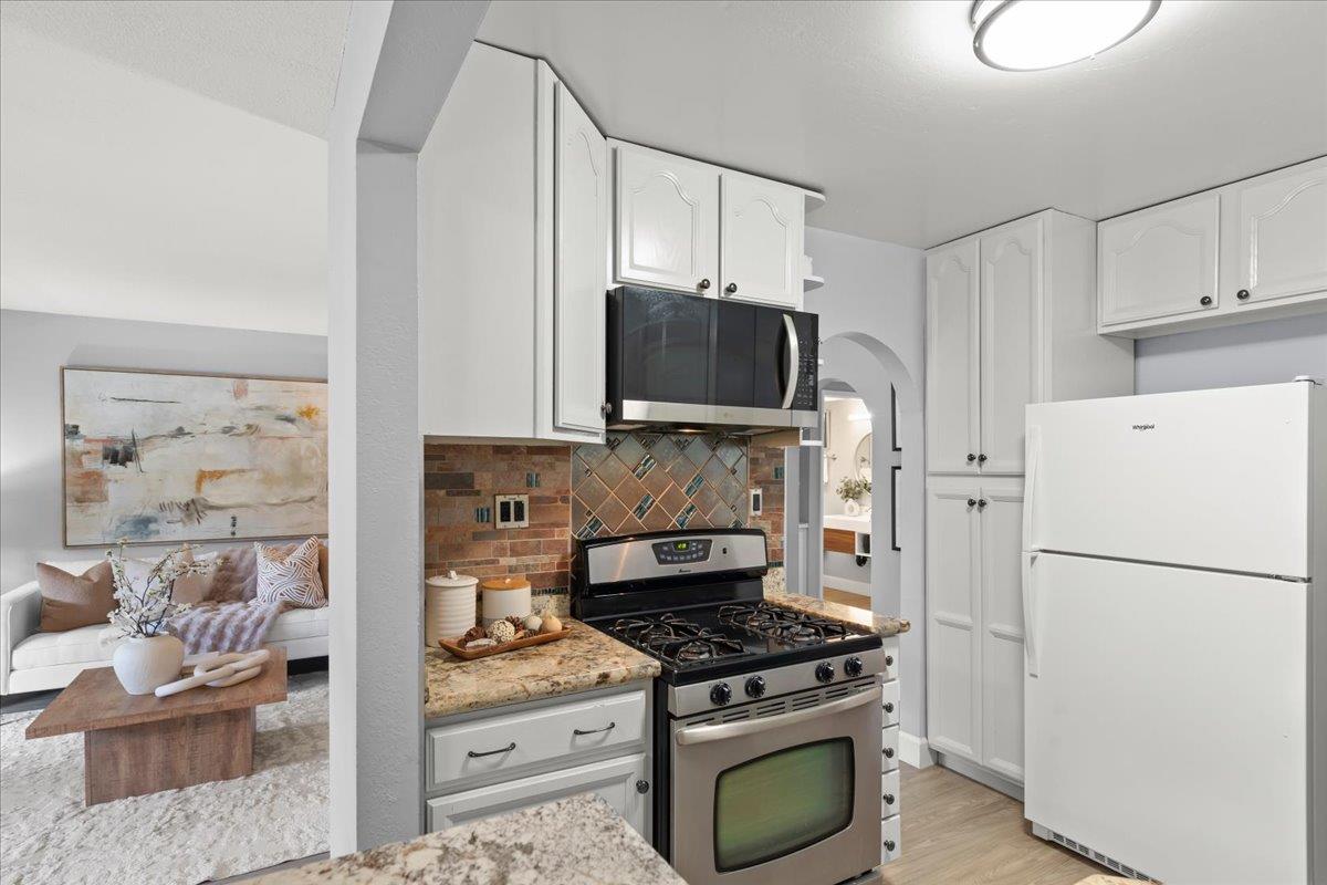 Detail Gallery Image 17 of 31 For 221 Kiely Blvd #B,  Santa Clara,  CA 95051 - 2 Beds | 2 Baths