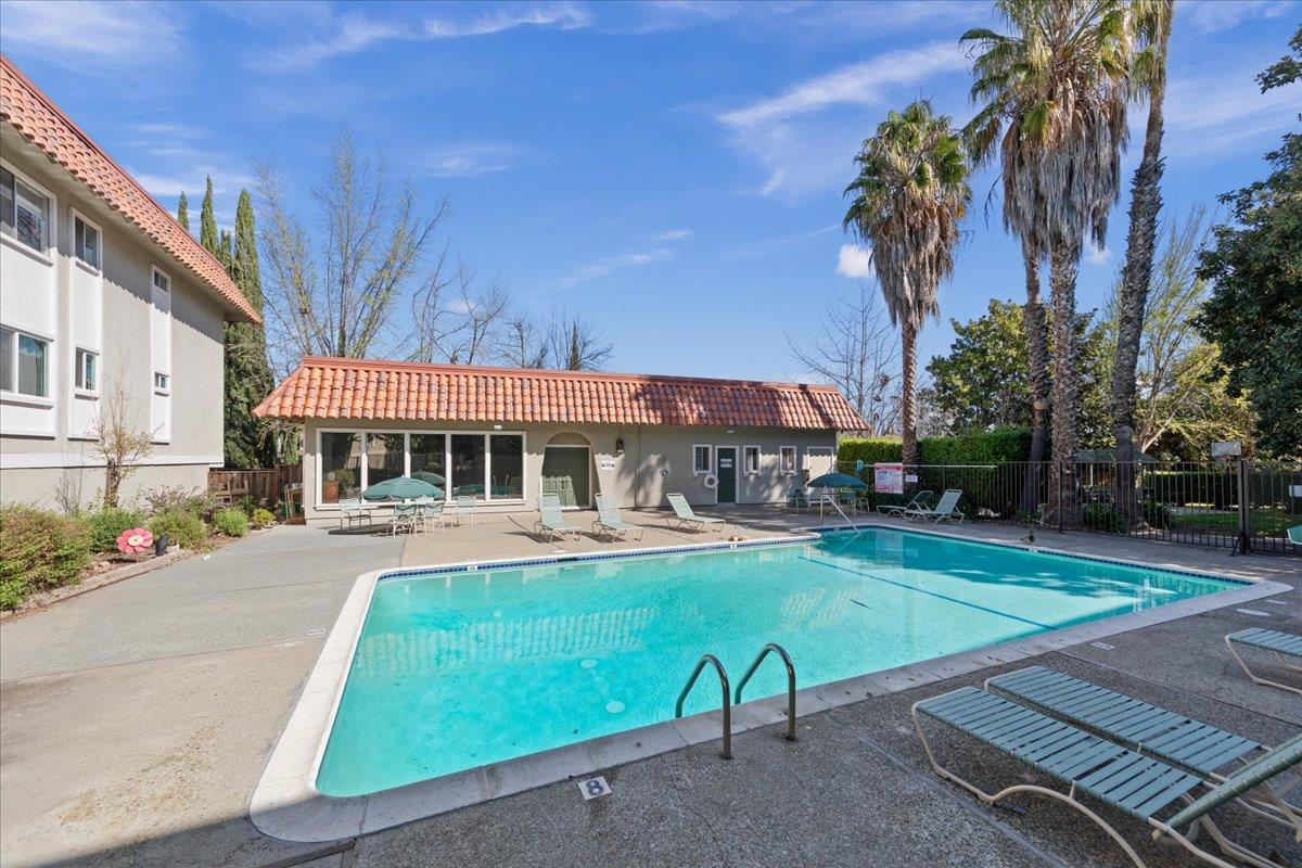 Detail Gallery Image 30 of 31 For 221 Kiely Blvd #B,  Santa Clara,  CA 95051 - 2 Beds | 2 Baths