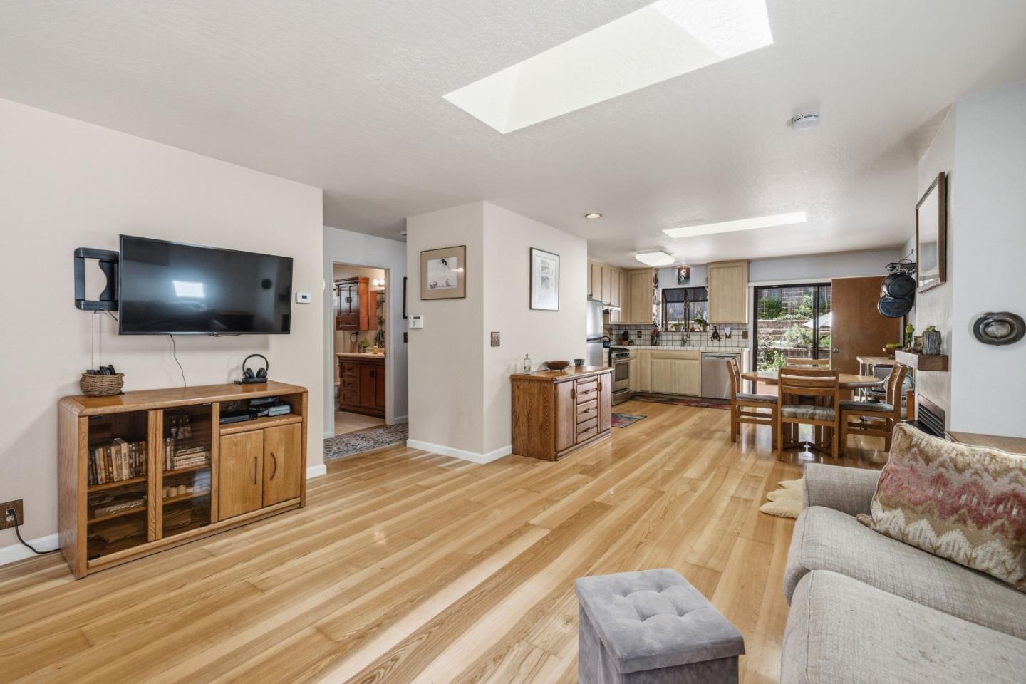 Detail Gallery Image 10 of 66 For 10931 Sequoia Ave, Felton,  CA 95018 - 2 Beds | 1 Baths