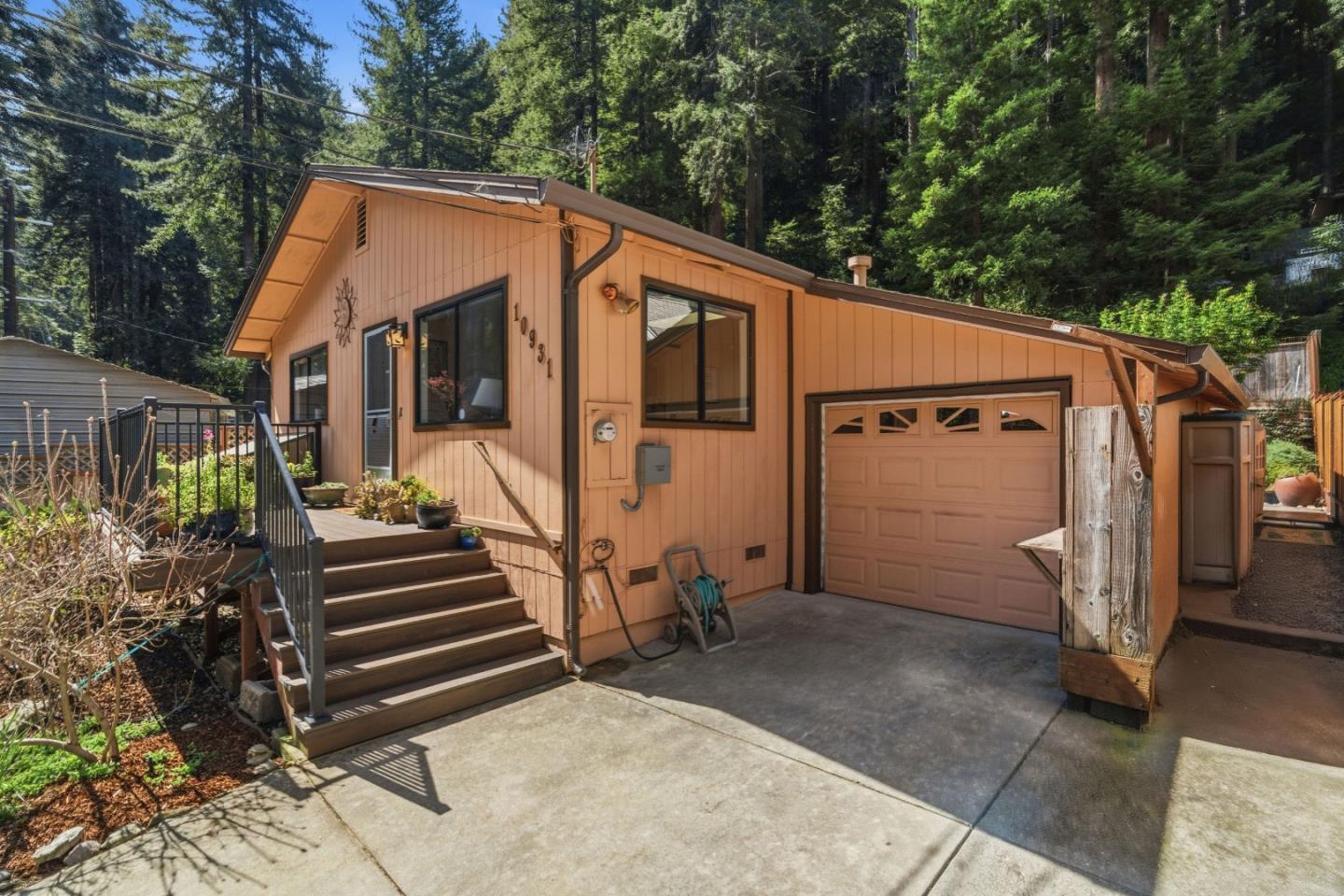 Detail Gallery Image 3 of 66 For 10931 Sequoia Ave, Felton,  CA 95018 - 2 Beds | 1 Baths