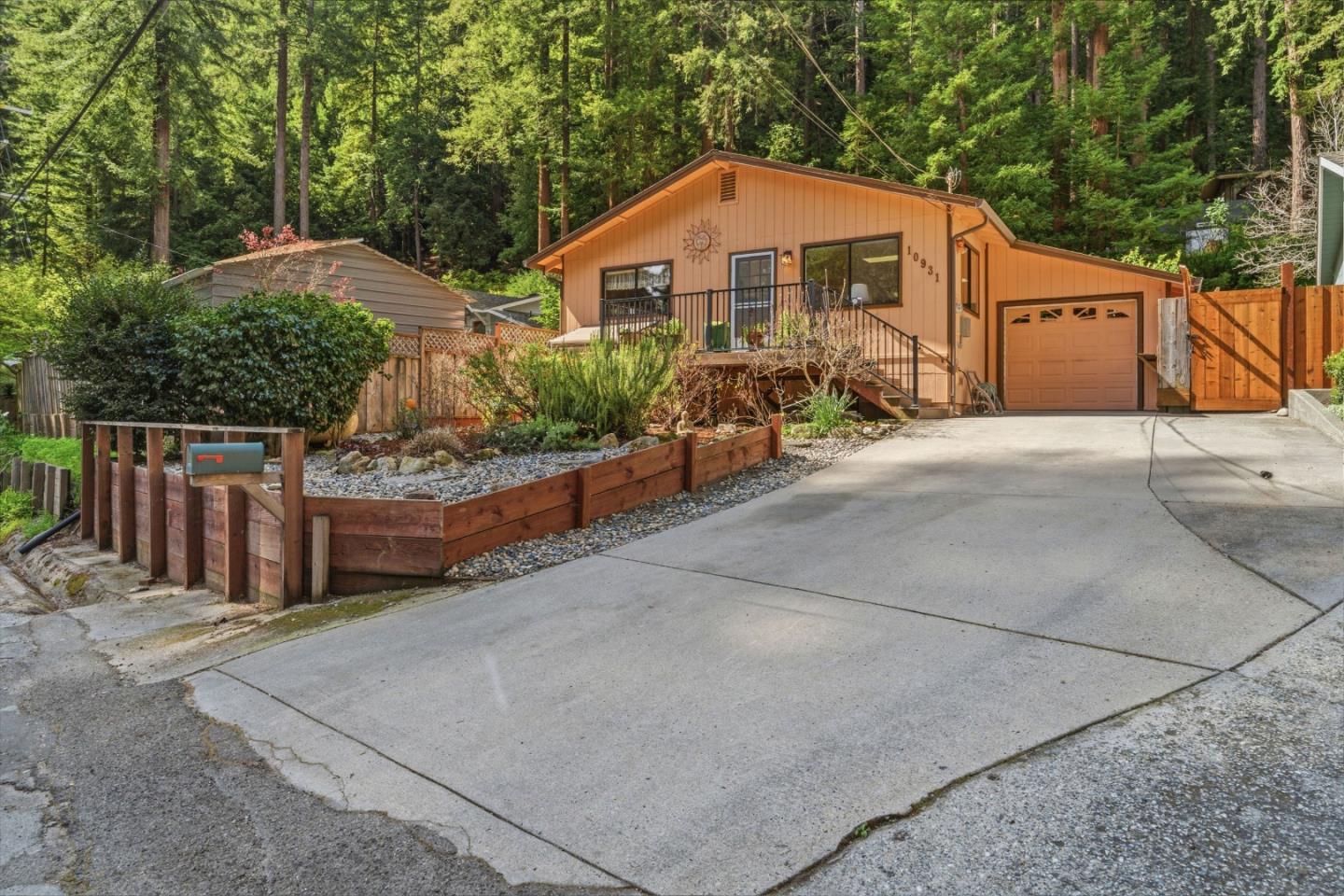 Detail Gallery Image 59 of 66 For 10931 Sequoia Ave, Felton,  CA 95018 - 2 Beds | 1 Baths