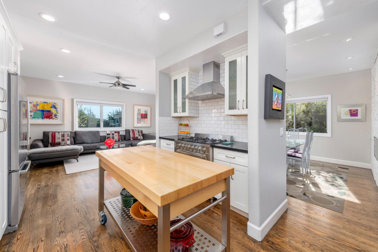 Detail Gallery Image 16 of 65 For 548 Hermosa Ave, Half Moon Bay,  CA 94019 - 4 Beds | 2/1 Baths