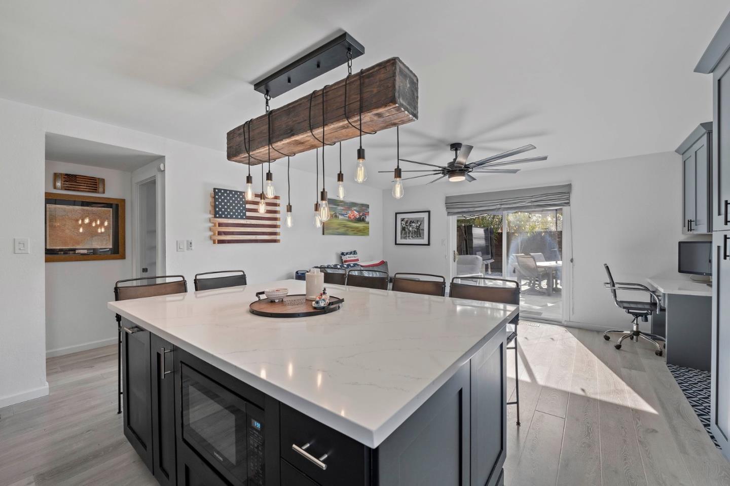 Detail Gallery Image 10 of 65 For 213 Cortez St, Capitola,  CA 95010 - 4 Beds | 2 Baths