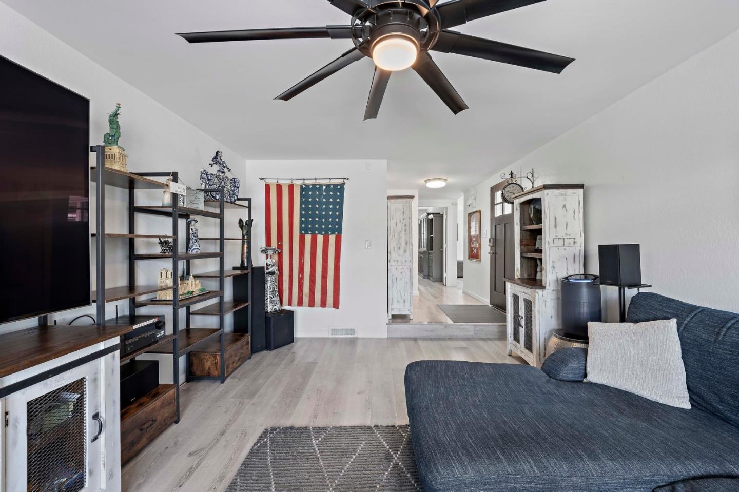 Detail Gallery Image 17 of 65 For 213 Cortez St, Capitola,  CA 95010 - 4 Beds | 2 Baths