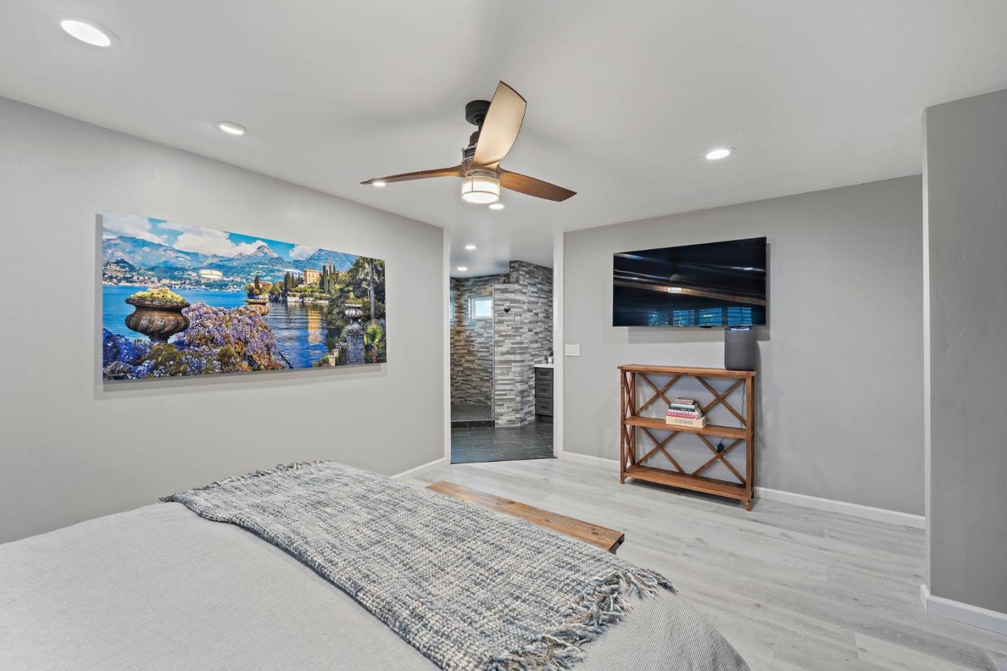 Detail Gallery Image 23 of 65 For 213 Cortez St, Capitola,  CA 95010 - 4 Beds | 2 Baths