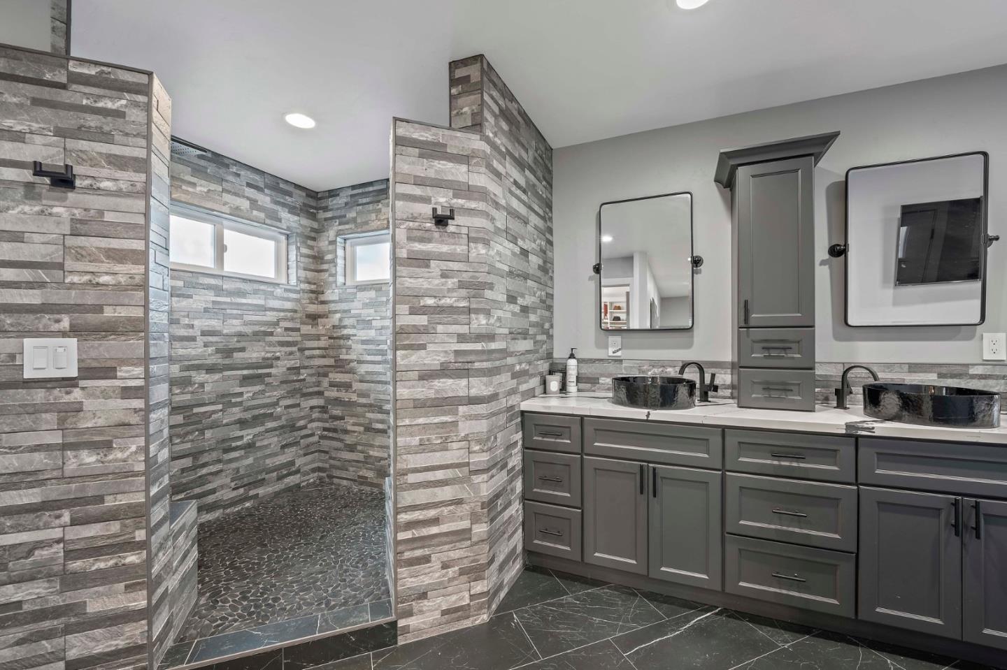 Detail Gallery Image 27 of 65 For 213 Cortez St, Capitola,  CA 95010 - 4 Beds | 2 Baths