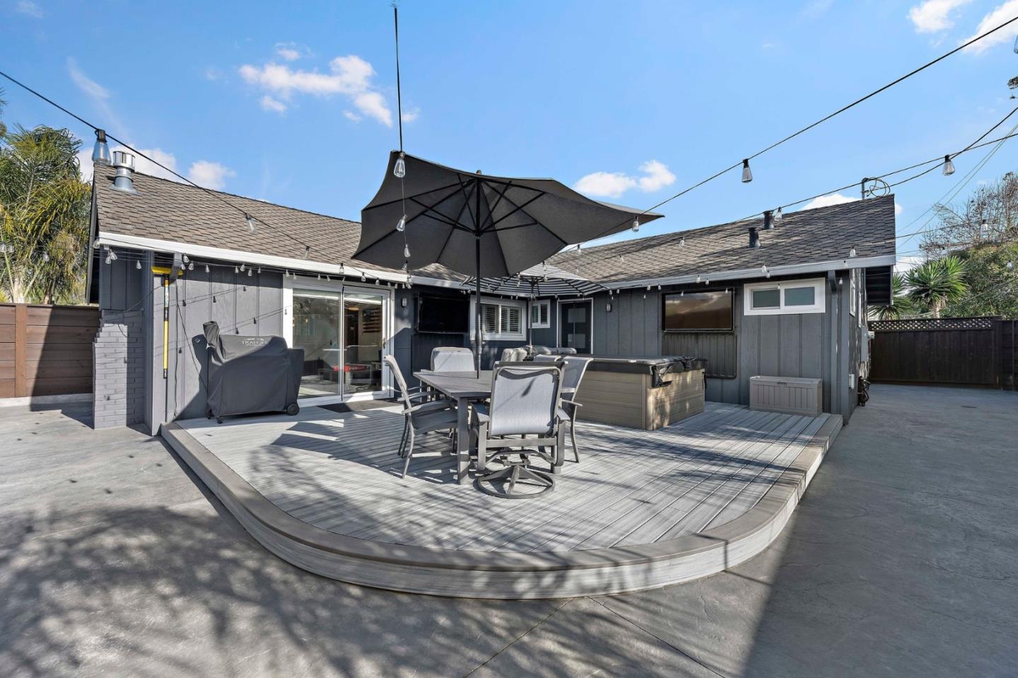 Detail Gallery Image 52 of 65 For 213 Cortez St, Capitola,  CA 95010 - 4 Beds | 2 Baths