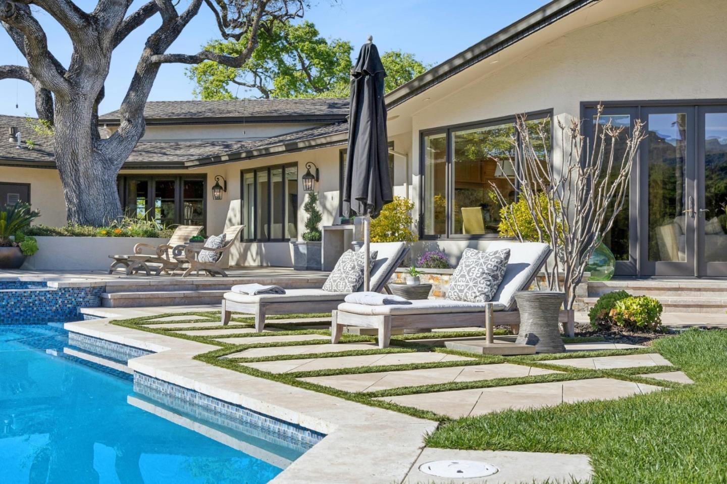 Detail Gallery Image 112 of 156 For 15715 Gum Tree Ln, Los Gatos,  CA 95032 - 4 Beds | 4/1 Baths