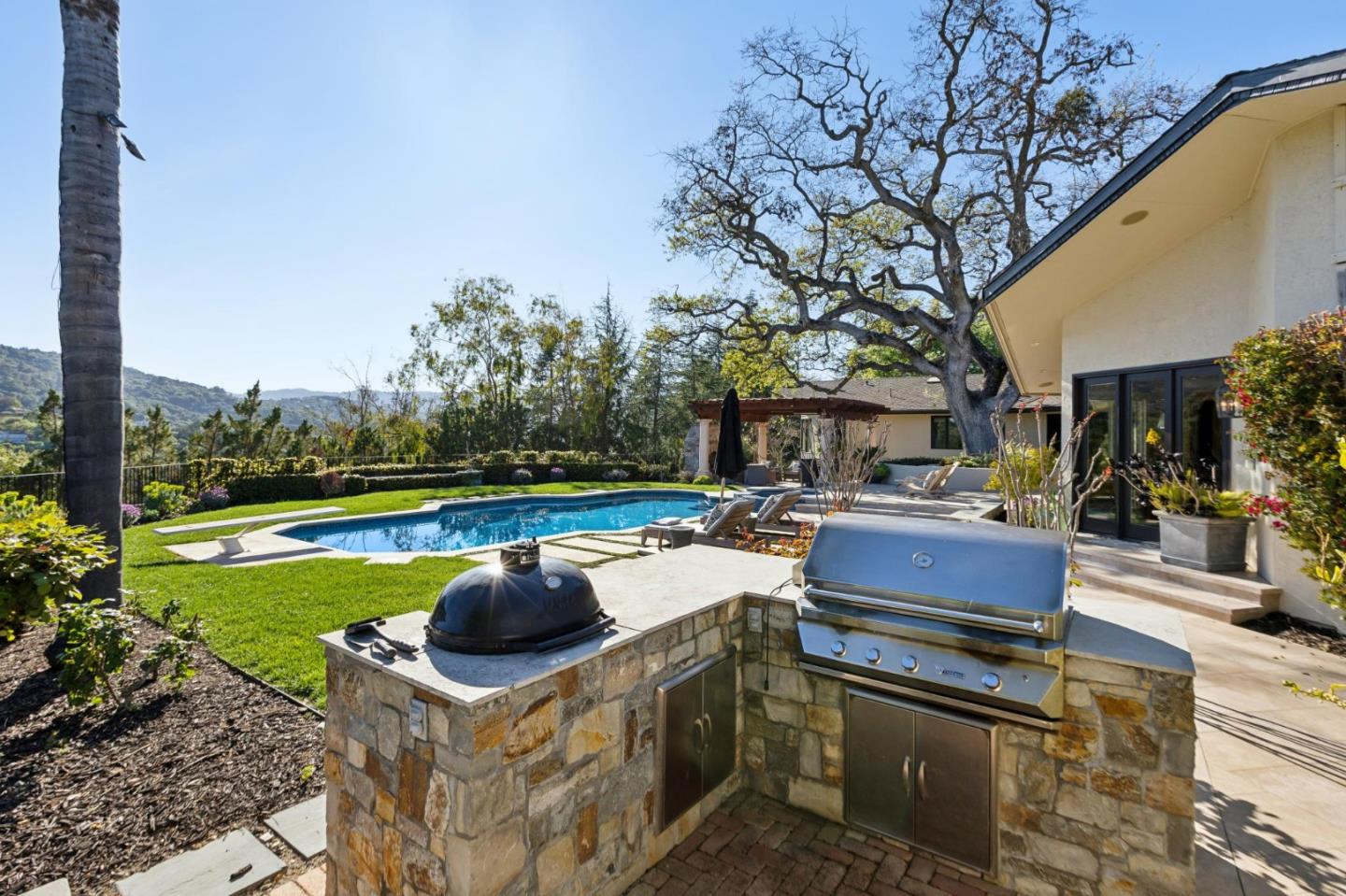 Detail Gallery Image 116 of 156 For 15715 Gum Tree Ln, Los Gatos,  CA 95032 - 4 Beds | 4/1 Baths