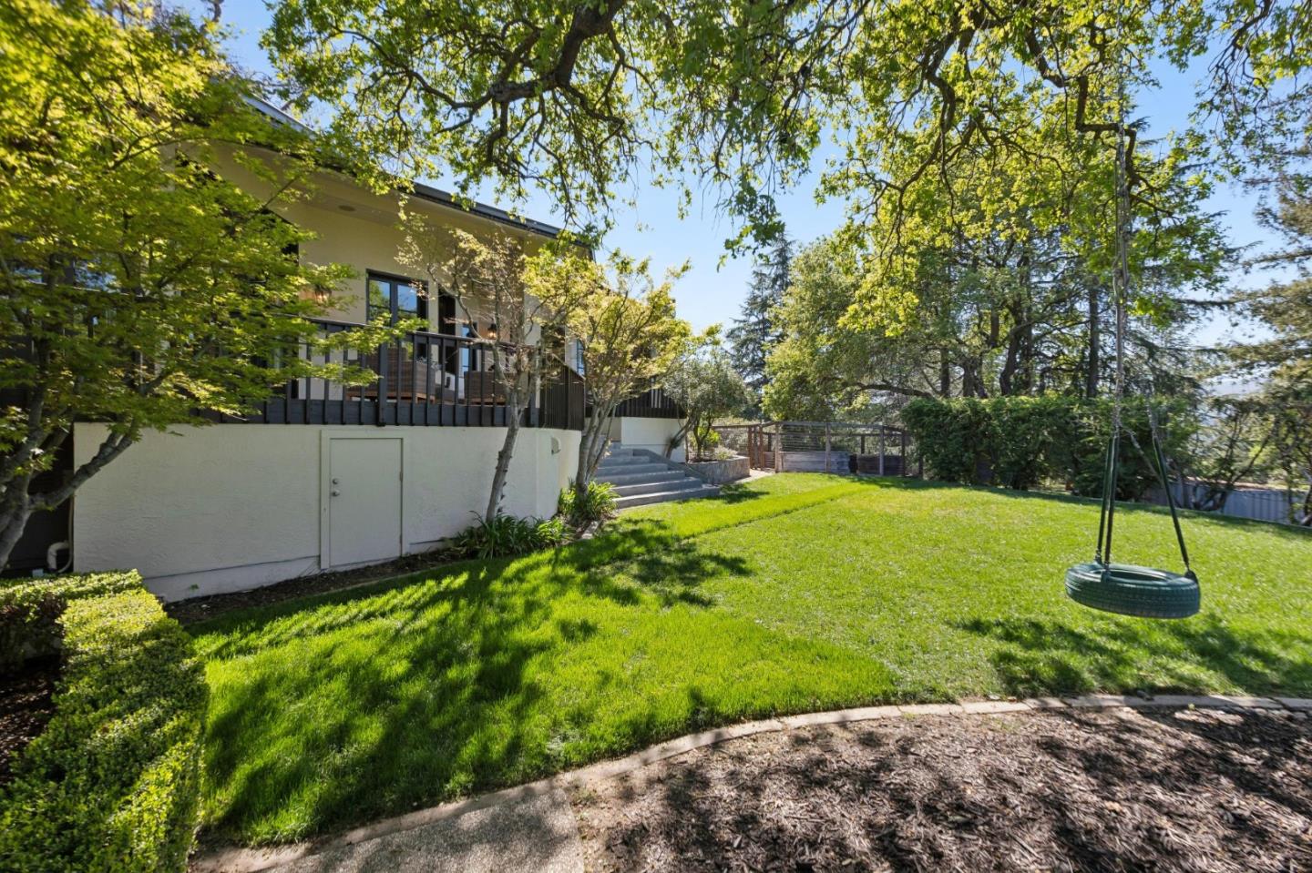 Detail Gallery Image 130 of 156 For 15715 Gum Tree Ln, Los Gatos,  CA 95032 - 4 Beds | 4/1 Baths
