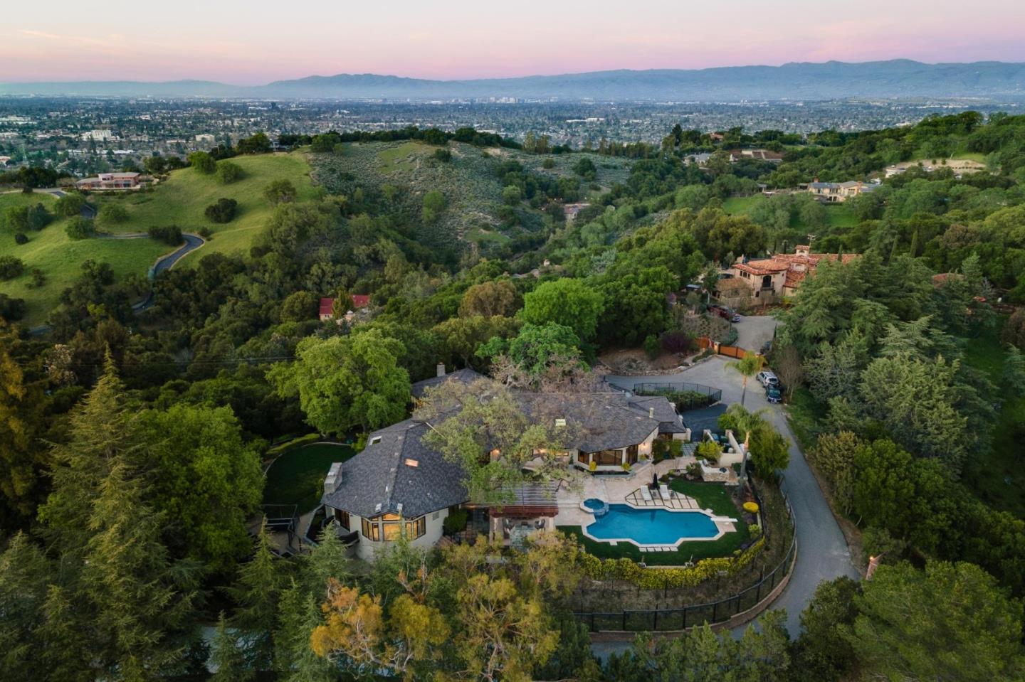 Detail Gallery Image 144 of 156 For 15715 Gum Tree Ln, Los Gatos,  CA 95032 - 4 Beds | 4/1 Baths