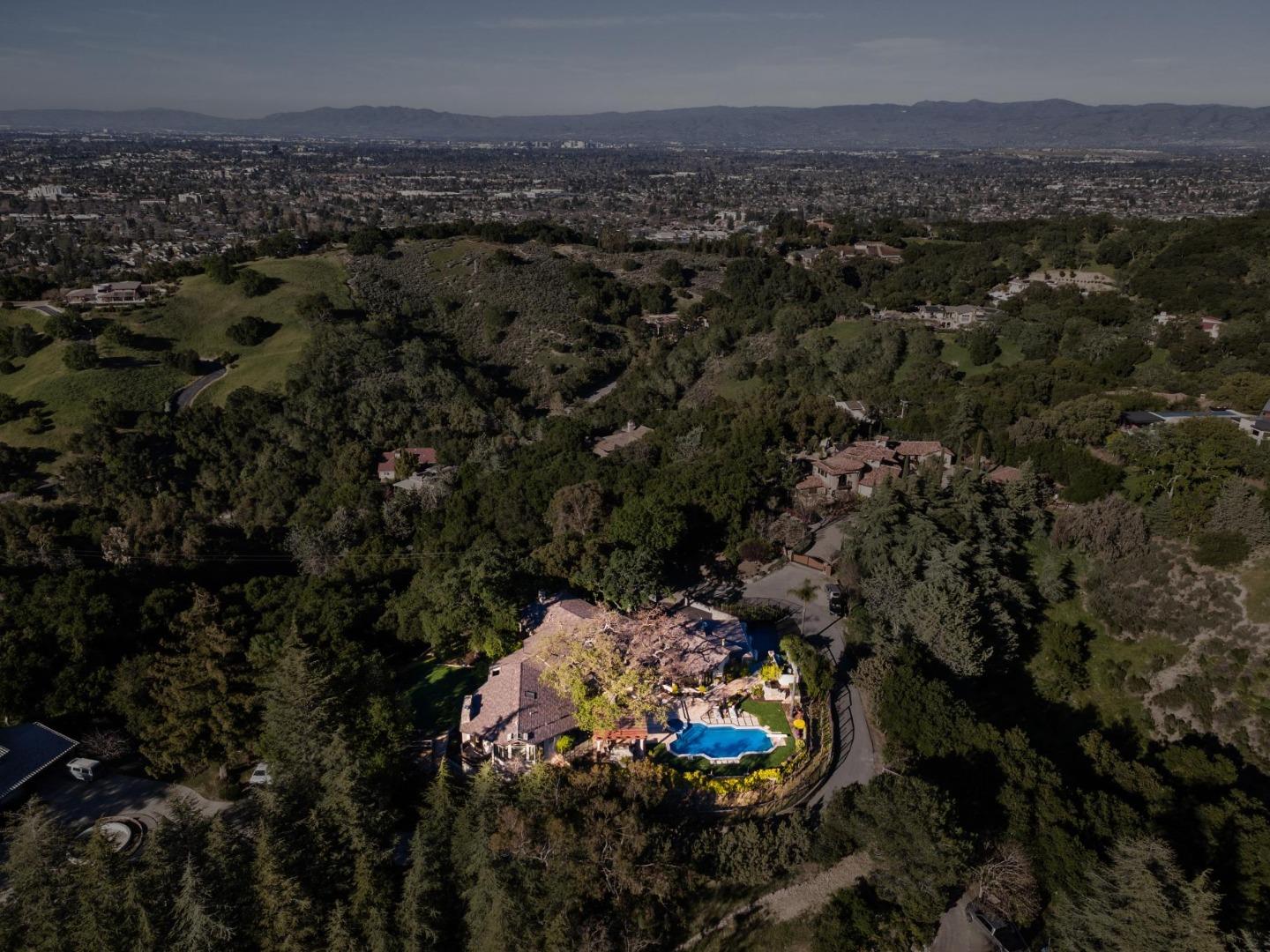 Detail Gallery Image 148 of 156 For 15715 Gum Tree Ln, Los Gatos,  CA 95032 - 4 Beds | 4/1 Baths