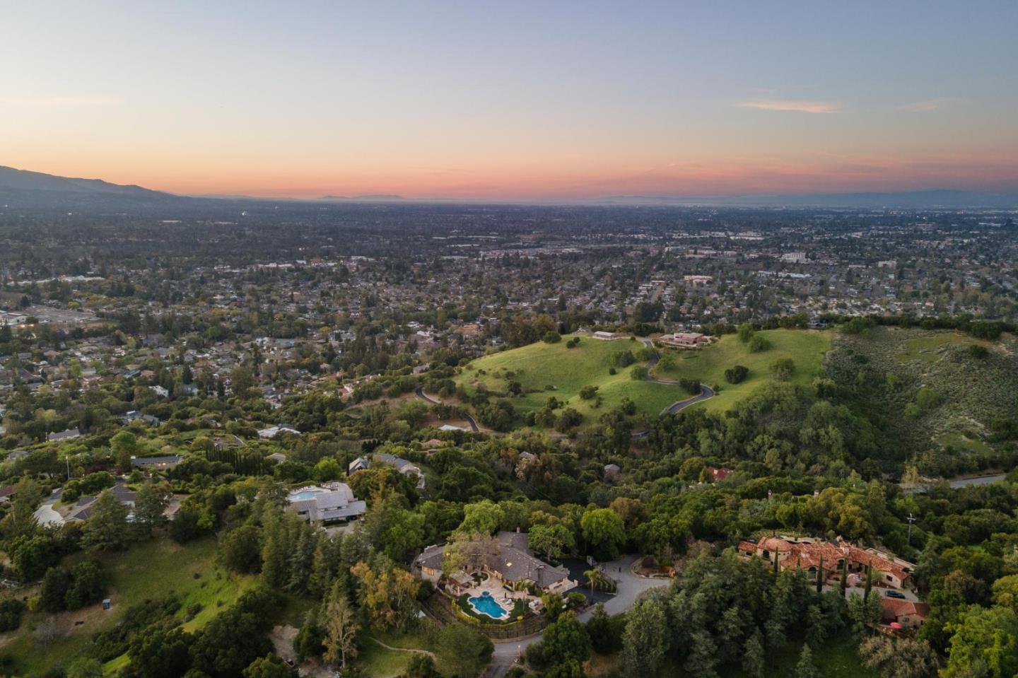 Detail Gallery Image 149 of 156 For 15715 Gum Tree Ln, Los Gatos,  CA 95032 - 4 Beds | 4/1 Baths