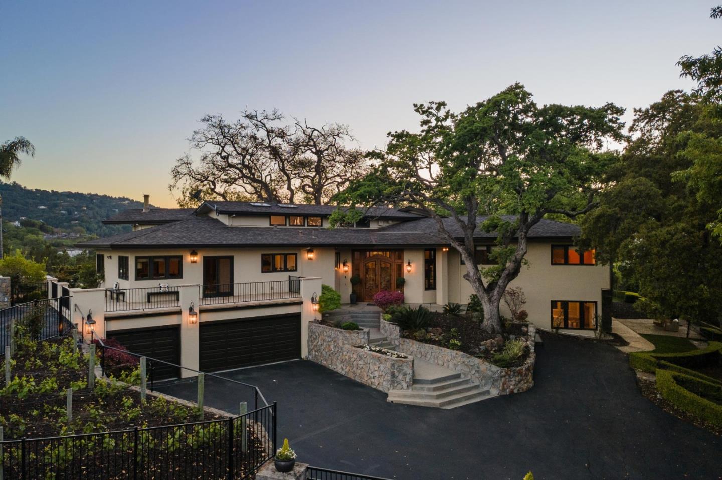 Detail Gallery Image 2 of 156 For 15715 Gum Tree Ln, Los Gatos,  CA 95032 - 4 Beds | 4/1 Baths