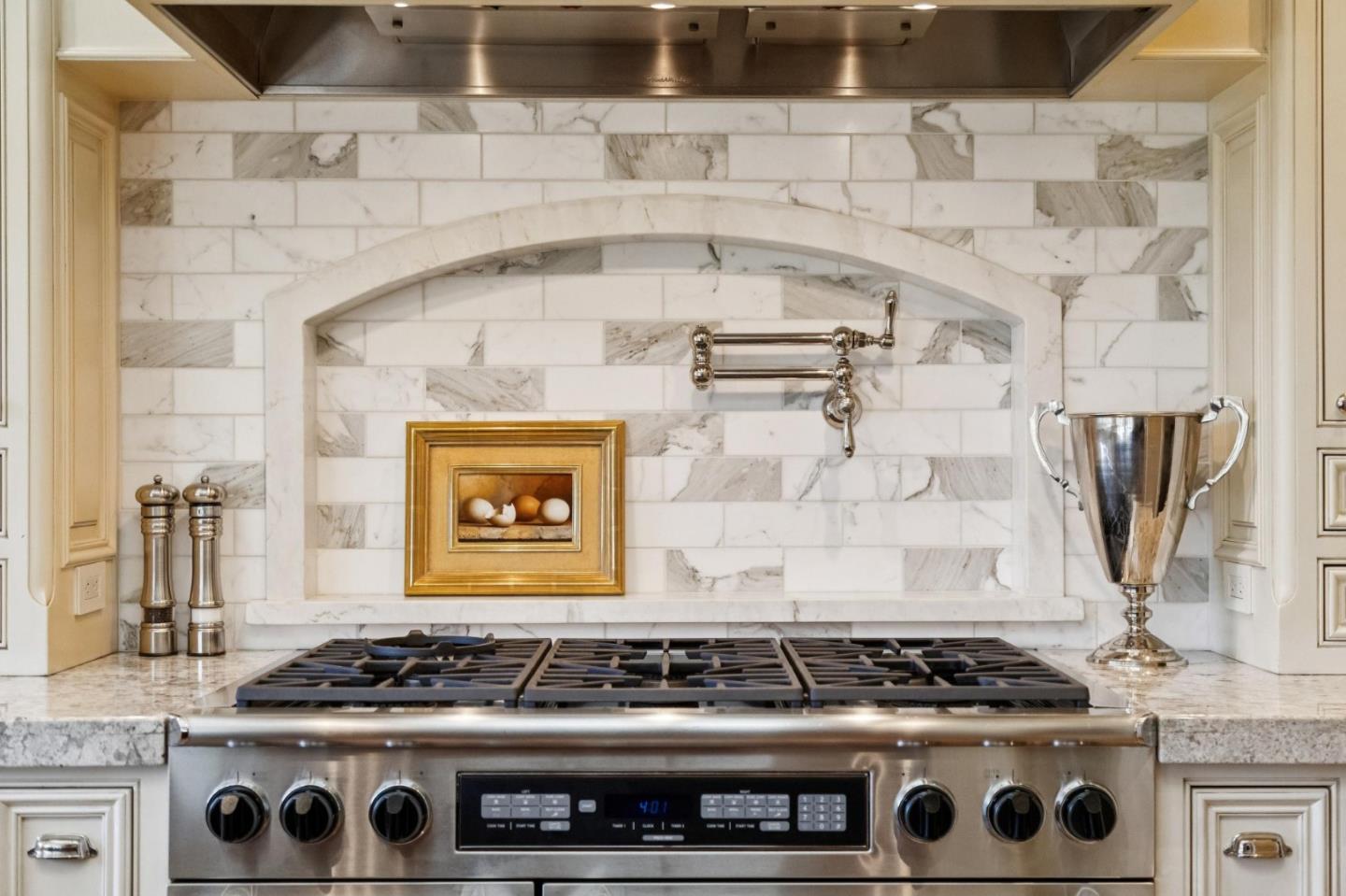 Detail Gallery Image 30 of 156 For 15715 Gum Tree Ln, Los Gatos,  CA 95032 - 4 Beds | 4/1 Baths