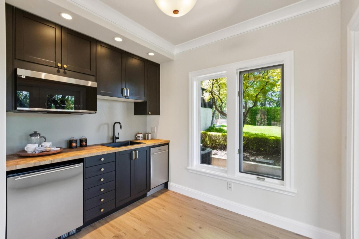 Detail Gallery Image 63 of 156 For 15715 Gum Tree Ln, Los Gatos,  CA 95032 - 4 Beds | 4/1 Baths