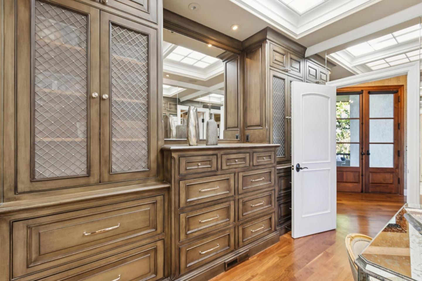 Detail Gallery Image 79 of 156 For 15715 Gum Tree Ln, Los Gatos,  CA 95032 - 4 Beds | 4/1 Baths