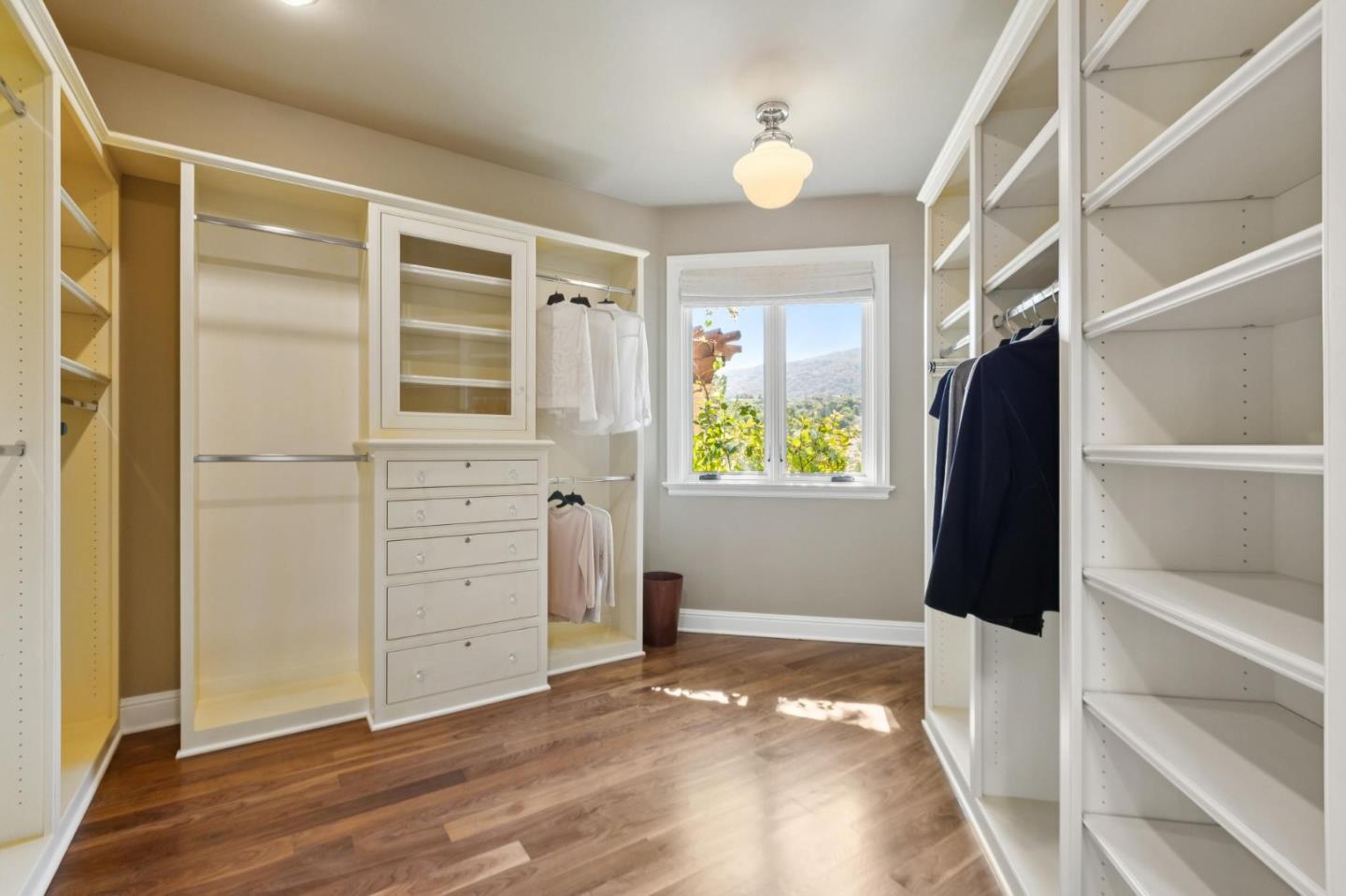 Detail Gallery Image 81 of 156 For 15715 Gum Tree Ln, Los Gatos,  CA 95032 - 4 Beds | 4/1 Baths